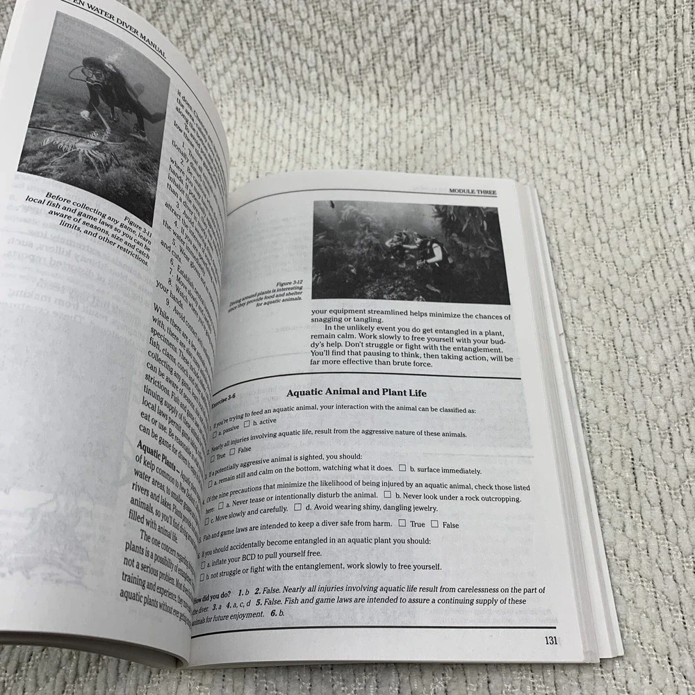 PADI Open Water Diver Manual (1990 S.C. Book) Fun and Adventure of Scuba Diving‎